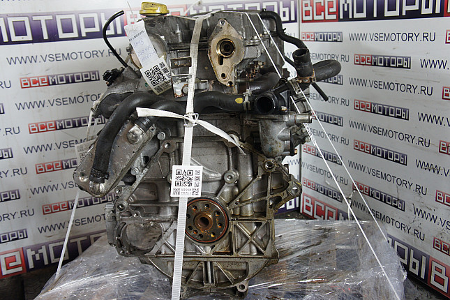 Двигатель вид с боку SAAB B207R